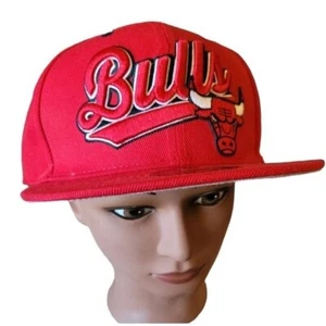 Chicago Bulls Ultra Game NBA Hologram New without Tags Snapback Adjustable Flat - Picture 1 of 4