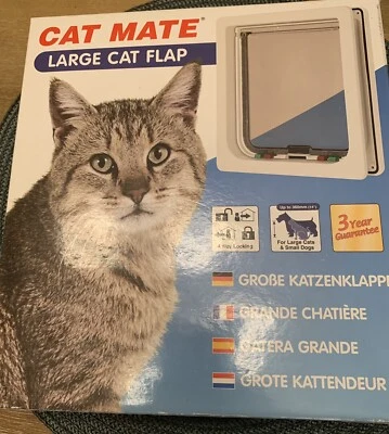 NUEVO Cat Mate 4 Vías Bloqueo Puerta Auto Forrada - Gato Grande Perro Pequeño Blanco *leer* Foto 1 de 2