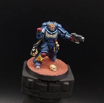 Pro Painted Warhammer 40k Crimson Fists Primaris Lieutenant Games workshop - Image 1 of 2
