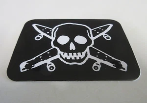 Fourstar Clothing Sticker - Skateboard Culture - Skull & Crossed Boards - 1990s - Imagen 1 de 4
