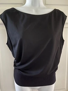 ST. JOHN BLACK EASY COMFY SLEEVELESS TOP, SMALL, RIBBED BOTTOM, SCOOP NECK, NICE - Picture 1 of 5