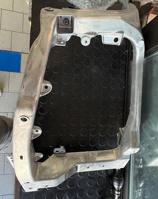 SOSTEGNO LATERALE, JAGUAR(LR186688) - Immagine 1 di 4