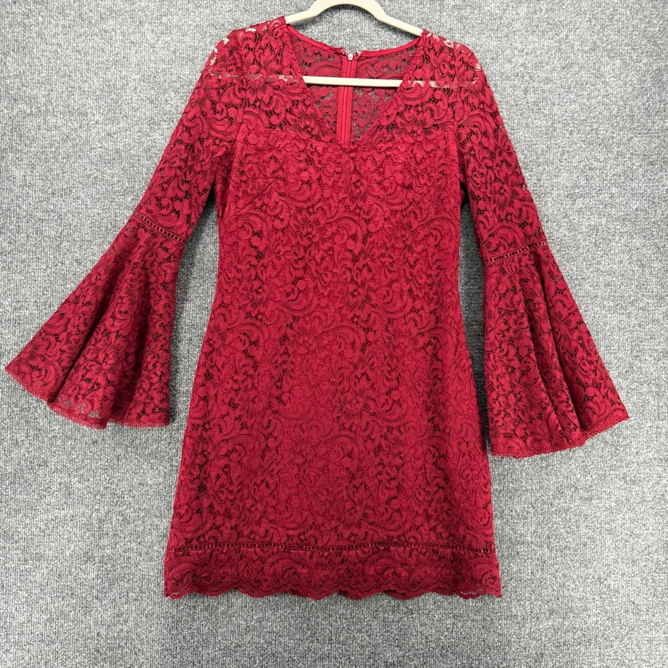 Vestido Casa Blanca Mercado Negro 10 Rojo Encaje Manga Campana Cuello en V Cóctel Fiesta Foto 1 de 4