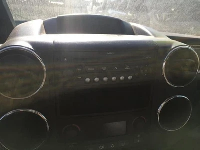 Autoradio originale PEUGEOT PARTNER 2 PHASE 1 1614201480 - Immagine 1 di 2