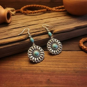 Handgefertigte Ohrringe silberfarben Blume Western Stil Türkis Ohrhänger - Bild 1 von 3