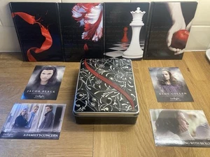 TWILIGHT SAGA NOTE BOOKS IN TIN SET WITH POSTCARDS NEW & UNUSED 4 NOTEBOOKS - Picture 1 of 9