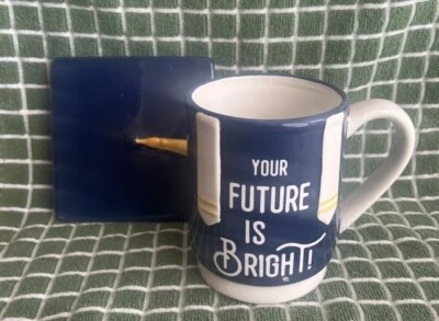 Taza de café Your future is bright GRADUATION con tapa. GRANDE. Foto 1 de 4