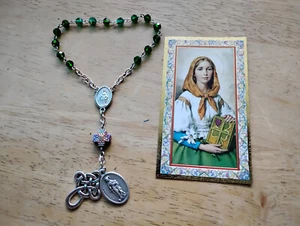Coroncina Santa Dymphna Rosario perle cristallo verde medaglia croce celtica biglietto preghiera lotto - Foto 1 di 5