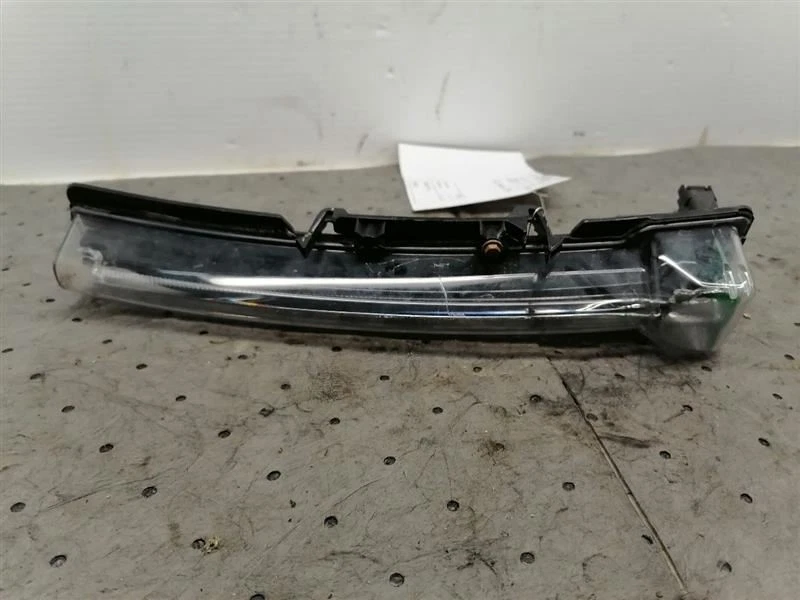 Пассажирский угловой/парковочный фонарь парковочный фонарь поворотник подходит для 10–19 TAURUS 1174699 - Изображение 1 из 4