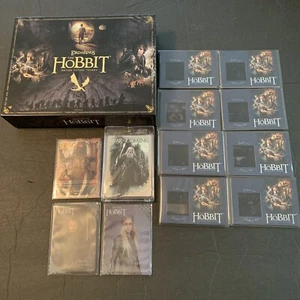 Kartenspaß Herr der Ringe Der Hobbit Trilogie TCG Box Lot 12 Karten Gandalf Foil - Bild 1 von 6