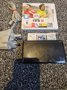 Nintendo 3DS Handheld Console Cosmo Black With 4 Games And Charger - Picture 1 of 4
