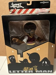 Mezco Hoodz Letter Man Graffiti Artist Urban 7" Vinyl Figure Hip Hop 2002 - Picture 1 of 8