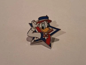 Disney Trading Pins - 2018 Mickey and Friends Patriotic Starter - Donald - Bild 1 von 1