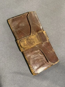 Antigua billetera de cuero de 1800 con tarjeta de procedencia y llamadas - Imagen 1 de 12