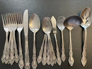 LUSTREWARE Edelstahl Korea 19-teiliges verziertes Rosenbesteck KOSTENLOSER VERSAND - Bild 1 von 10