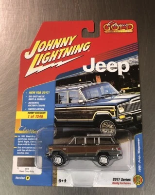 JOHNNY LIGHTNING 1981 JEEP WAGONEER CLASSIC GOLD 2017 SERIES HOBBY EXCLUSIVE - Image 1 of 4