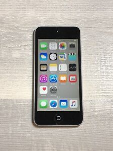 Apple iPod Touch 5th Generation (A1509) 16Gb Silver - Great Condition
