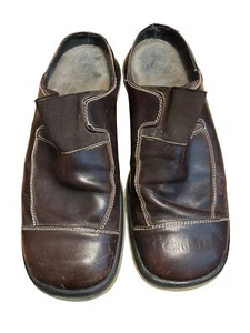 Brown Leather Slip-On Shoes With Elastic Panels & Stitch Detail For Men Casual - Picture 1 of 15