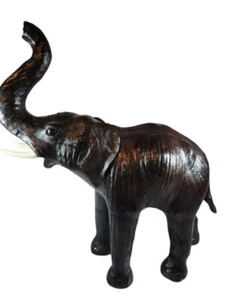 ELEFANTE vintage in pelle avvolto decorazione safari tronco 17" statua zanne occhi di vetro - Foto 1 di 7