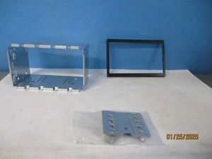 2-DIN Radioeinbaublende VW Polo 9N, Passat 3BG, Sharan, T4, VW T5(I324) - Bild 1 von 3
