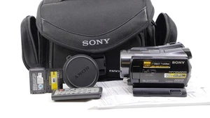 Sony HDR-SR12E Full HD-AVCHD Handycam Camcorder 120 GB + Zubehörpaket - Händler - Bild 1 von 12