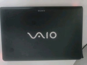 Sony VAIO 16.4"  VPCF1 Windows 7 Home Premium  - Picture 1 of 3