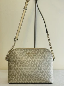 Michael Kors Pale Gold Cindy LG Dome Leather Crossbody Bag Handbag - Picture 1 of 9