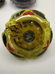 Amortiguador Beyblade Burst Turbo Sling Hasbro E4744 Spiral Treptune T4 Anime Bey Toy - Imagen 1 de 2