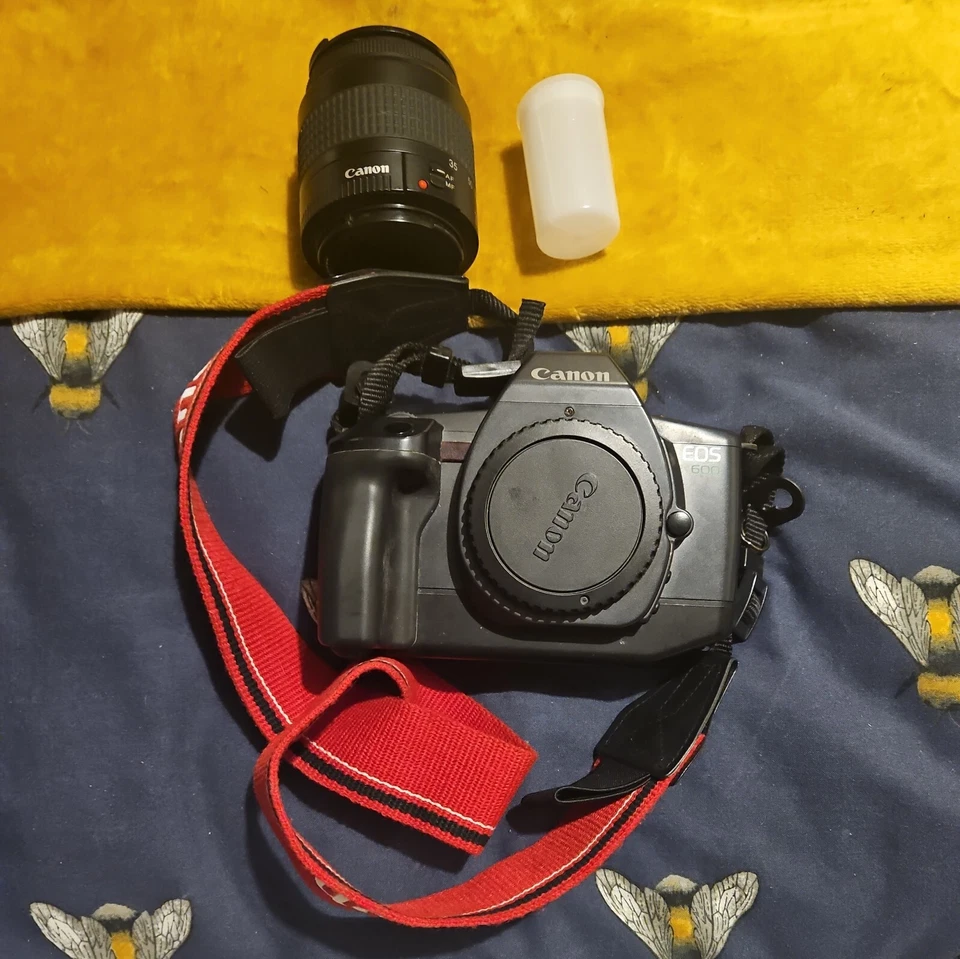 Canon EOS 600 Film Camera w/35-70mm Lens, Working Order 35mm Canon film Camera — 第 1/1 张图片