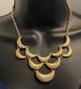 Napier Vintage Gold Tone Textured Statement Necklace - Photo 1/9