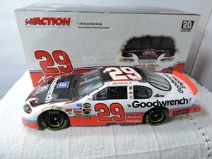 Acción Kevin Harvick #29 diecast GM goodwrench 20 años escala 1:24 2005 - Imagen 1 de 13
