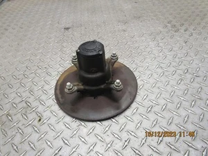 Rotor de buje delantero y tapa central Polaris Magnum 425 4x4 831 - Imagen 1 de 9