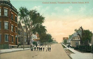 TOMPKINSVILLE, STATEN ISLAND, NEW YORK - CENTRAL AVENUE - CHILDREN - POSTCARD - Picture 1 of 2