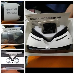 Samsung Gear VR Powered by Oculus Virtual Reality Headset New without box - Picture 1 of 1