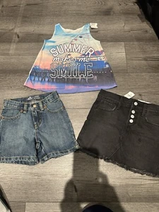 Girl's Old Navy & Justice Outfit Size 5/6 Lot 3 Shorts Skirt Top New - Picture 1 of 4