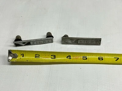 Plymouth V8 1965-1971 emblemas Mopar moldura insignia adorno convertible Foto 1 de 4