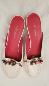 Brighton ELIZA Banco Hecho 8M Blanco Mules Plata Cadena/Dijes Zapatos Diapositivas - Imagen 1 de 4