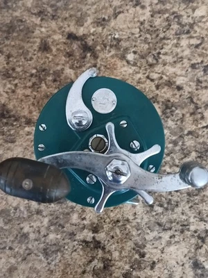 Raro Montague Verde No. Carrete de pesca 963. Foto 1 de 4