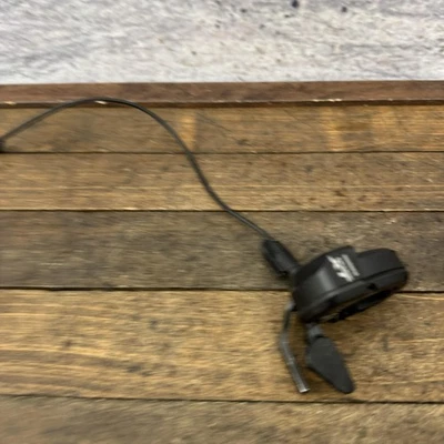 Interruptor de palanca de cambios izquierdo Shimano Deore XT Di2 SW-M8050 22,2 mm abrazadera 90 g piezas Foto 1 de 4