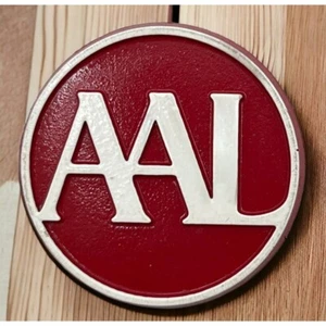 Imán de refrigerador con logotipo AAL vintage rojo blanco letras en bloque - Imagen 1 de 6