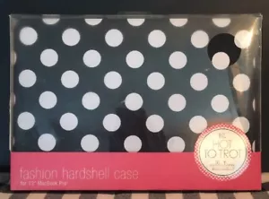 Studio C Hot Trot Collection Hard Shell Case 13" Apple MacBook Pro Black 98676 - Picture 1 of 10