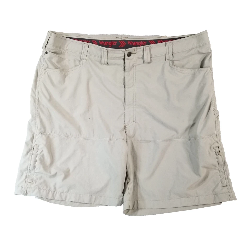 Wrangler outdoor cargo shorts men's 46x9 beige tech performance stretch flawed - Image 1 of 4