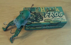 Vintage 1940er Angelköder ~ "HALIK Junior FROSCH" mit Box-Einsatz ~ - Bild 1 von 12