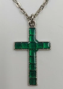 Silberfarbene Halskette mit Kreuz Grün.- Silberfarben Unisex - Bild 1 von 12