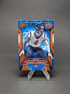 2024 Topps Resurgence - Rookies Kamari Lassiter #137 blu e arancione scintilla... - Foto 1 di 2