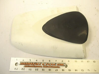 CAPA CAPÔ ASSENTO TRASEIRO PASSAGEIRO HONDA CBR600RR CBR 600 RR 08F74-MFJ-130 kc - Imagem 1 de 4