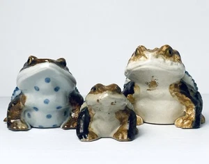 Vintage Otagiri Figurine Frog Toad Hirado Style Set 3 Ceramic Frogs Blue Japan - Picture 1 of 20