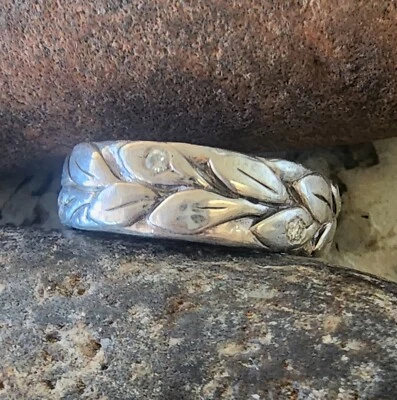 Anillo de banda con hojas de diamantes James Avery personalizado talla 11 ~ banda de hojas retirada Foto 1 de 4