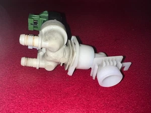 Elettrovalvola - Valvola acqua per lavatrice Privileg Sensation 9625 originale - Foto 1 di 3