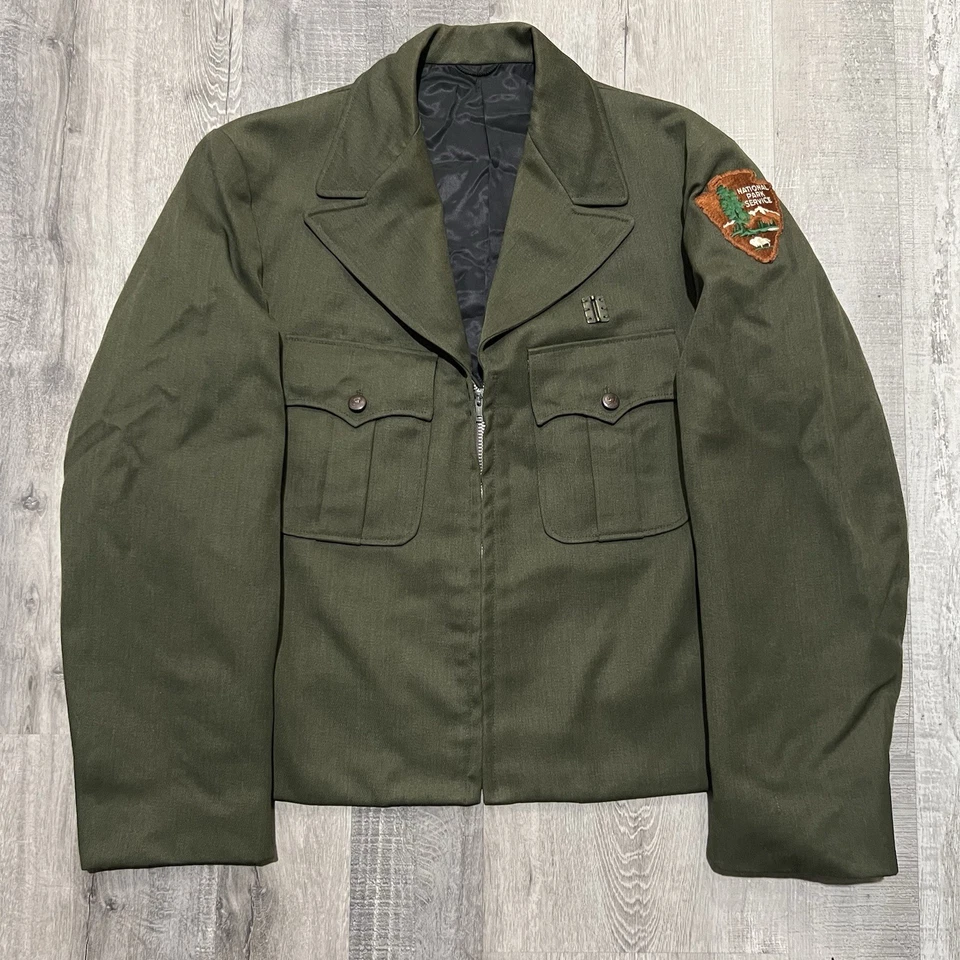 Chaqueta de Colección Años 50 Gregory Forest Service Cremallera Recortada Gabardina Verde Parcheada 38r Foto 1 de 4